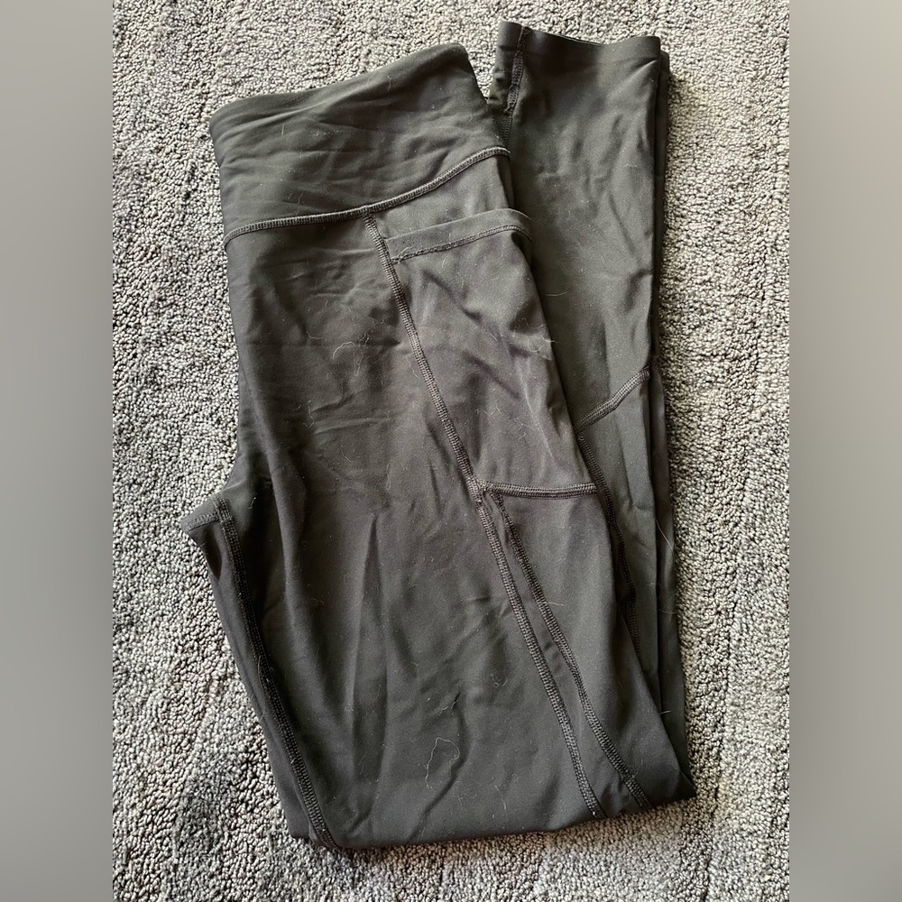 Victoria sport total knockout leggings